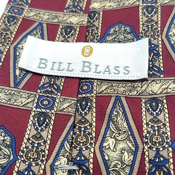Bill Blass 100% Silk Maroon Blue Tan Geometric Men's Tie - Picture 2 of 3
